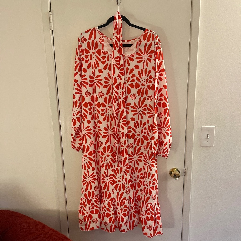 Plus size red and white floral dress with belt size 3xl